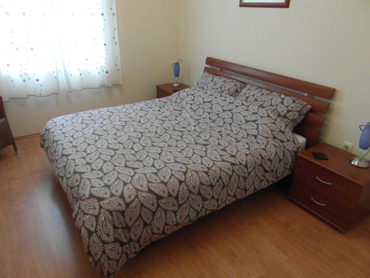 Bentley - Sea-View - 2 Bedroom Apartment Premantura Exterior foto