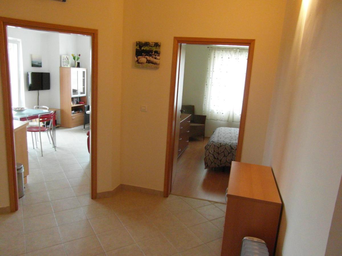 Bentley - Sea-View - 2 Bedroom Apartment Premantura Exterior foto