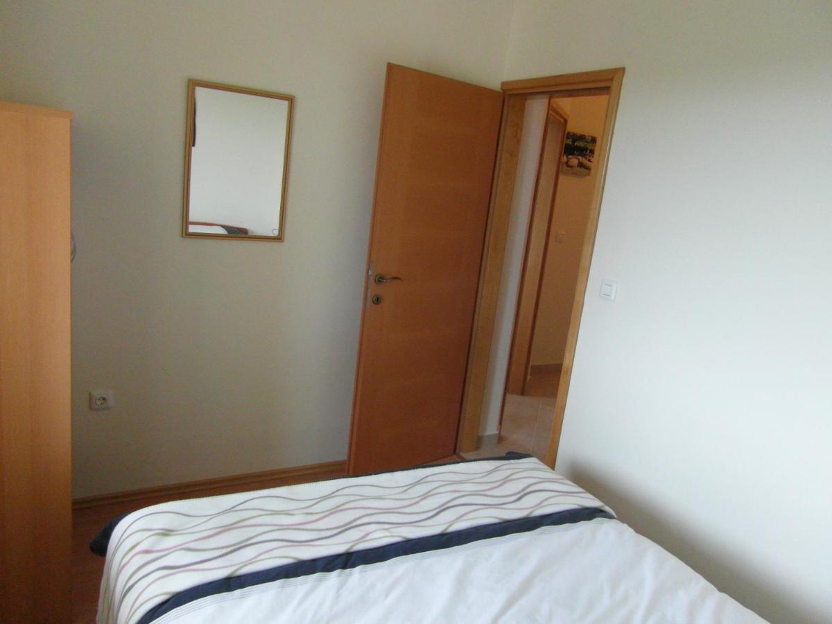 Bentley - Sea-View - 2 Bedroom Apartment Premantura Exterior foto
