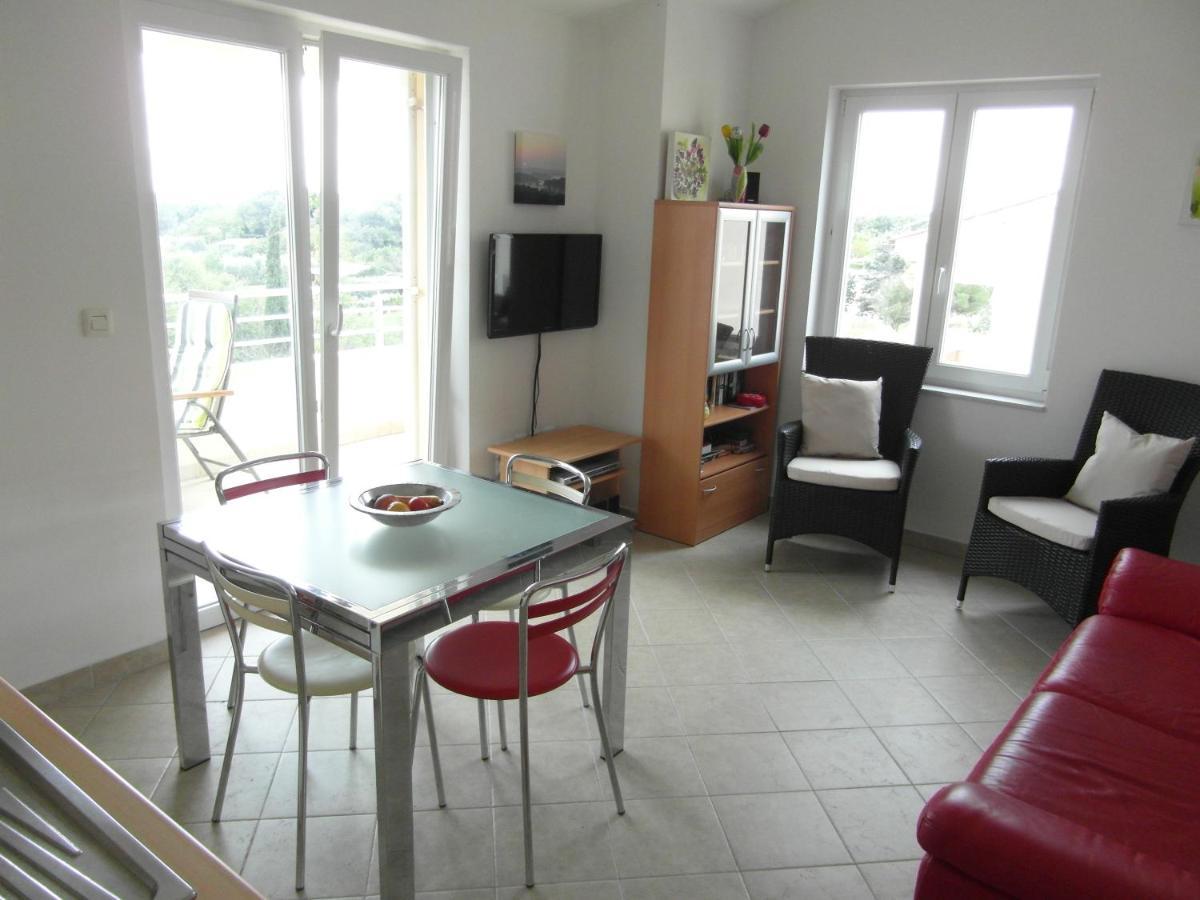 Bentley - Sea-View - 2 Bedroom Apartment Premantura Exterior foto