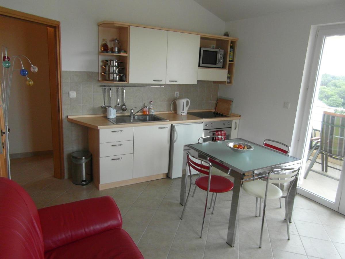Bentley - Sea-View - 2 Bedroom Apartment Premantura Exterior foto