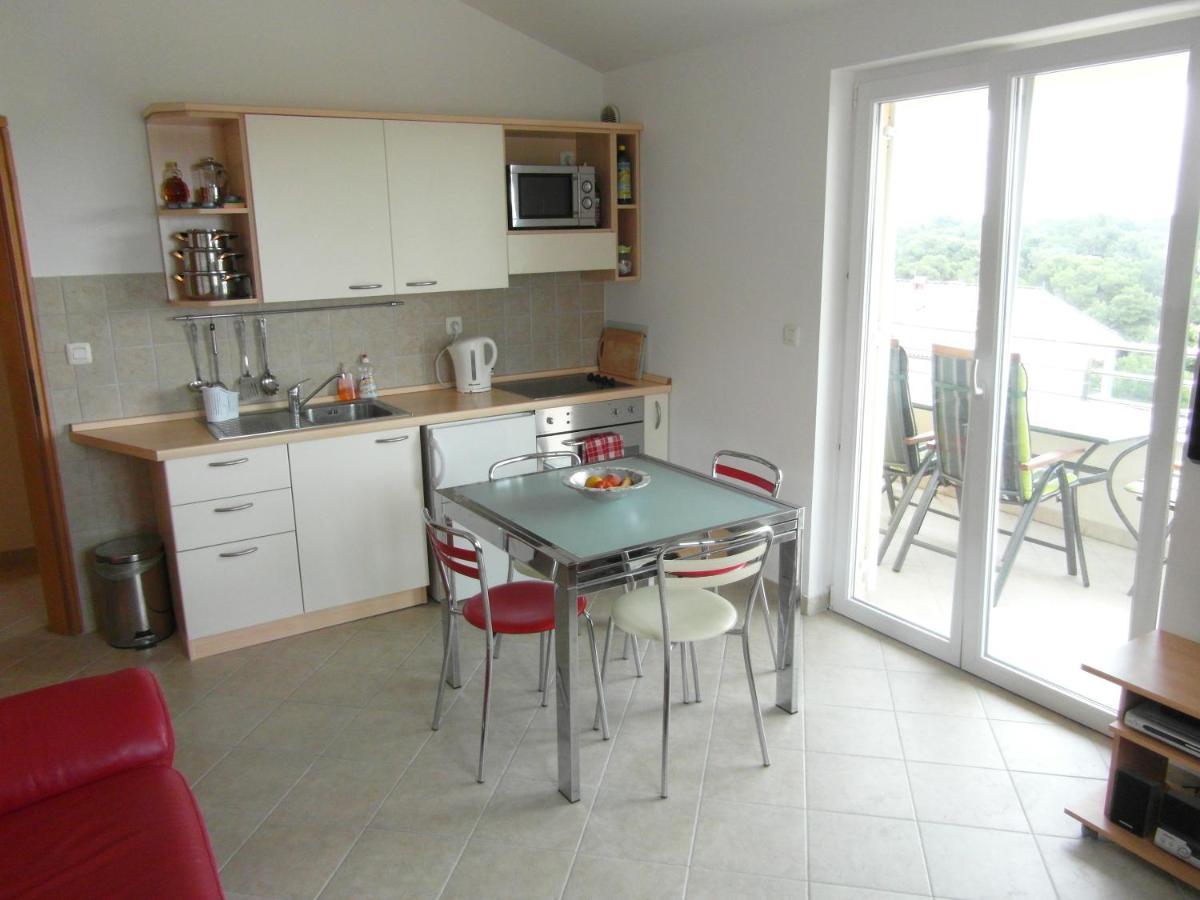 Bentley - Sea-View - 2 Bedroom Apartment Premantura Exterior foto