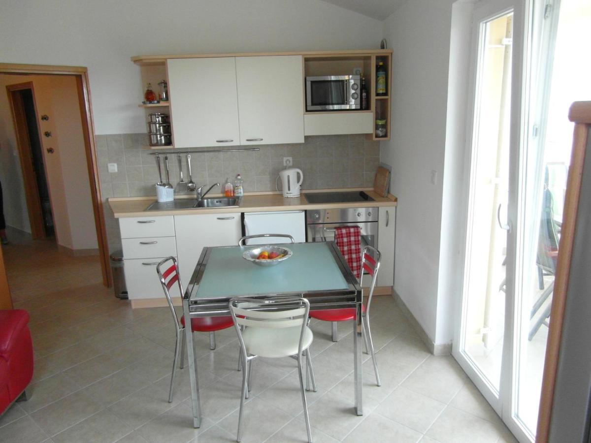 Bentley - Sea-View - 2 Bedroom Apartment Premantura Exterior foto